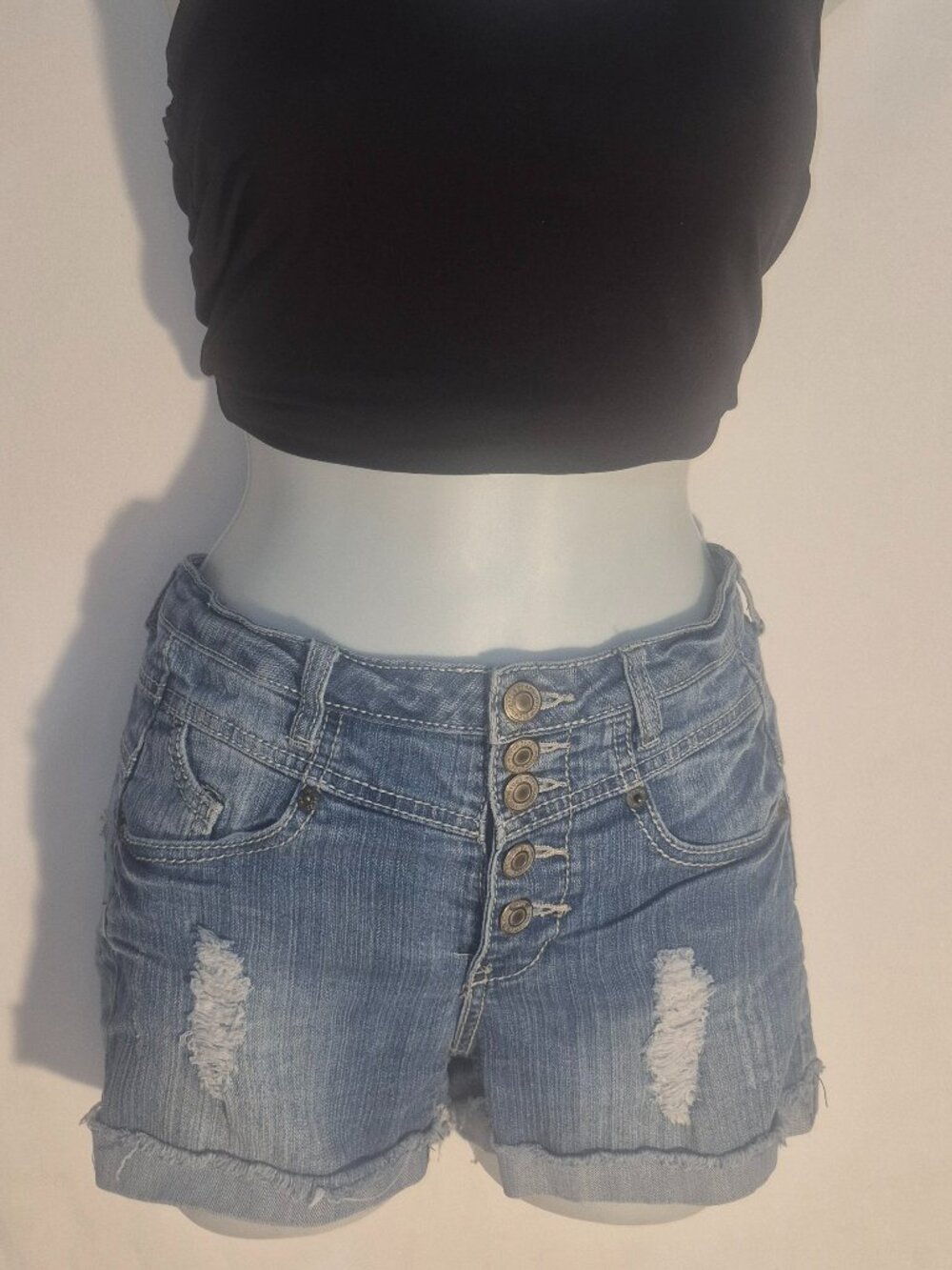 RUE 21 distressed Jean shorts5-metal button front, 24" Waist